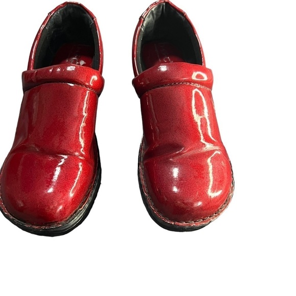 Boc Lesa Clogs Born Concept Red Patent Leather Clogs Size 9.5 - Picture 6 of 8